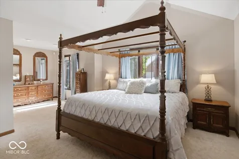 1094 Brookway Drive Avon IN 46123