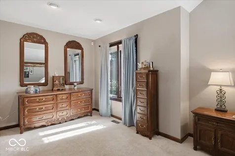 1094 Brookway Drive Avon IN 46123
