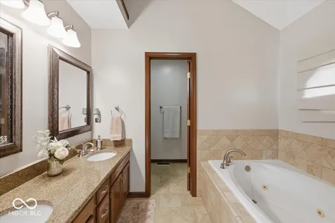 1094 Brookway Drive Avon IN 46123