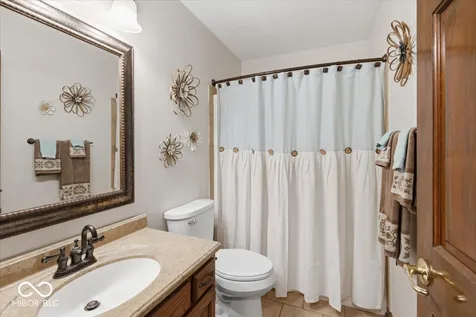 1094 Brookway Drive Avon IN 46123