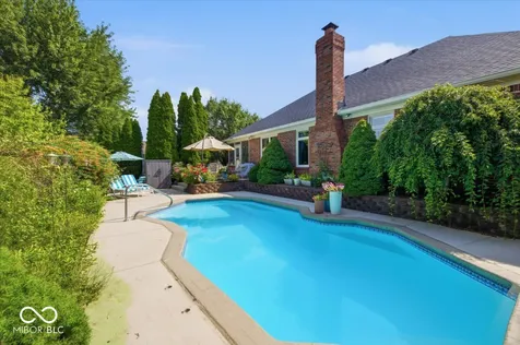 1094 Brookway Drive Avon IN 46123