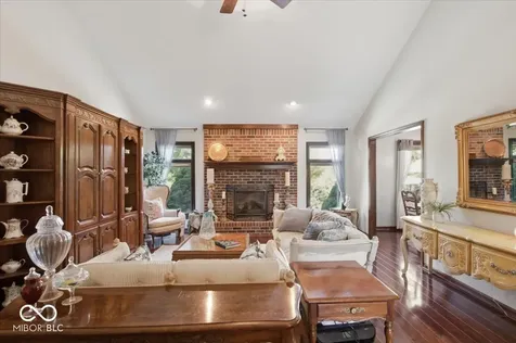 1094 Brookway Drive Avon IN 46123