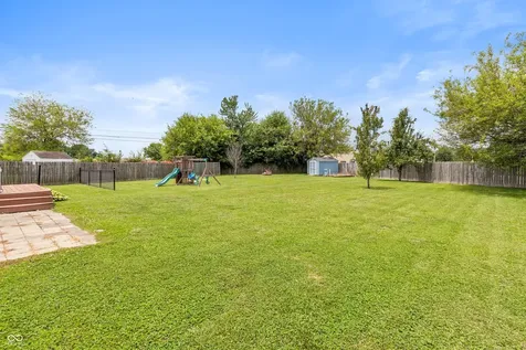 1122 Cottage Circle Seymour IN 47274
