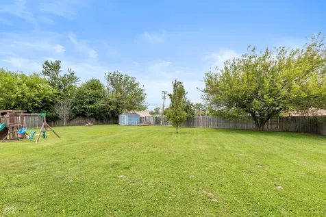 1122 Cottage Circle Seymour IN 47274