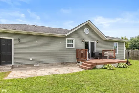 1122 Cottage Circle Seymour IN 47274