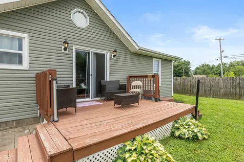 1122 Cottage Circle Seymour IN 47274