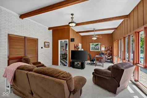 6926 Woodridge Drive Avon IN 46123