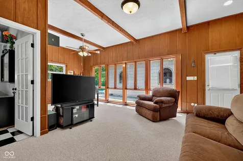 6926 Woodridge Drive Avon IN 46123