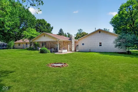 6926 Woodridge Drive Avon IN 46123