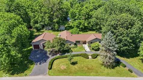 6926 Woodridge Drive Avon IN 46123