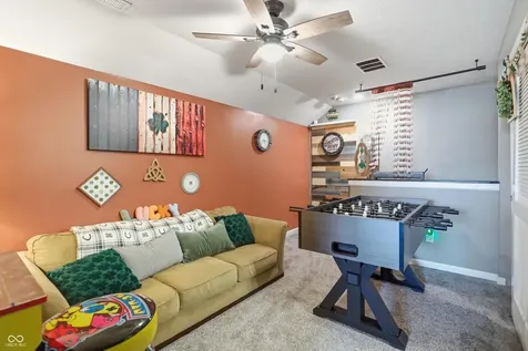 7825 Bullfinch Lane Indianapolis IN 46239