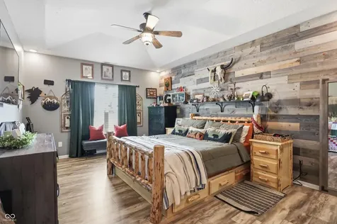 7825 Bullfinch Lane Indianapolis IN 46239