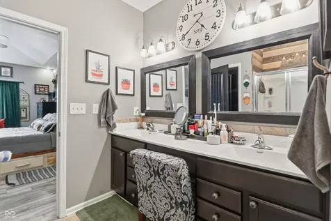7825 Bullfinch Lane Indianapolis IN 46239