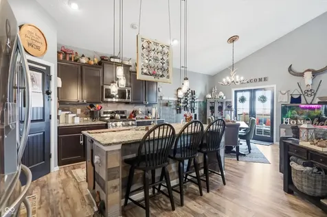 7825 Bullfinch Lane Indianapolis IN 46239