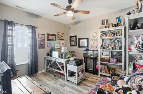 7825 Bullfinch Lane Indianapolis IN 46239