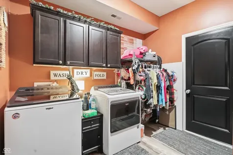 7825 Bullfinch Lane Indianapolis IN 46239