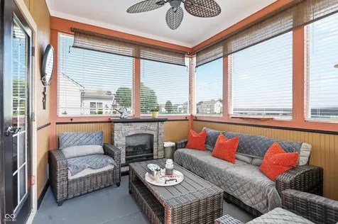 7825 Bullfinch Lane Indianapolis IN 46239