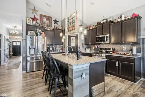 7825 Bullfinch Lane Indianapolis IN 46239