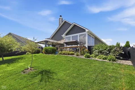 7825 Bullfinch Lane Indianapolis IN 46239
