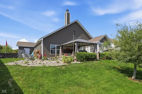 7825 Bullfinch Lane Indianapolis IN 46239