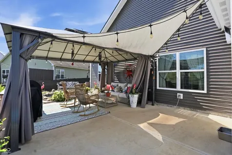 7825 Bullfinch Lane Indianapolis IN 46239