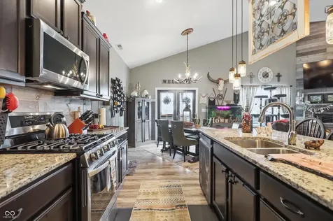 7825 Bullfinch Lane Indianapolis IN 46239