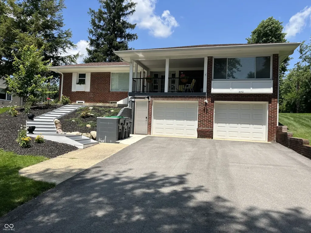 450 S Valley Lane Greenwood IN 46142