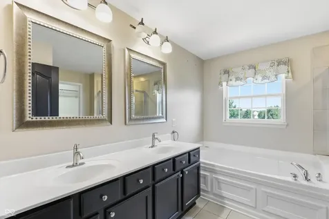 11841 Wedgeport Lane Fishers IN 46037