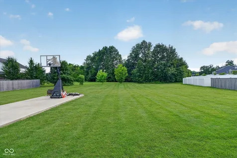 2718 Chalbury Drive Plainfield IN 46168