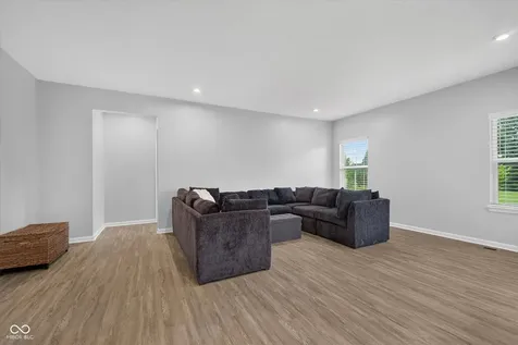 2718 Chalbury Drive Plainfield IN 46168
