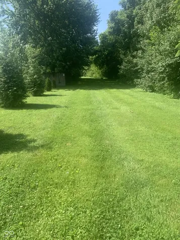 6444 Amick Way Indianapolis IN 46268