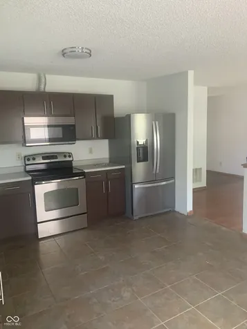 6444 Amick Way Indianapolis IN 46268