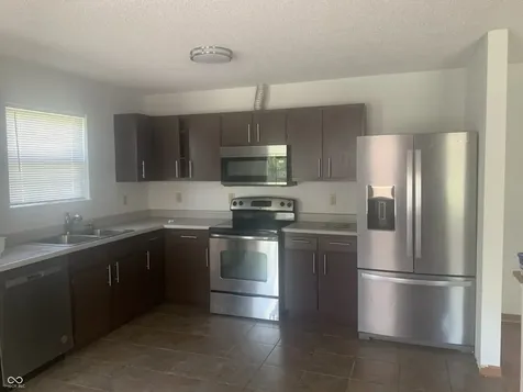 6444 Amick Way Indianapolis IN 46268