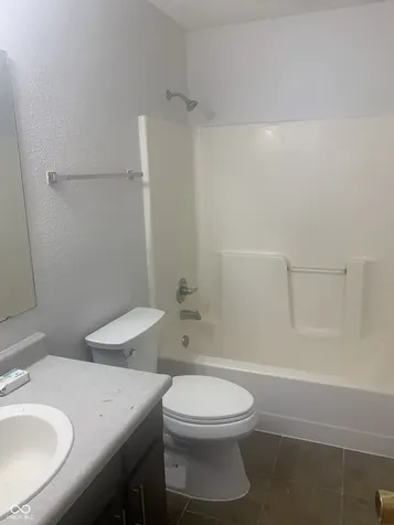 6444 Amick Way Indianapolis IN 46268