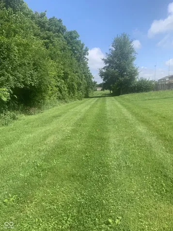 6444 Amick Way Indianapolis IN 46268