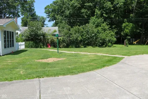 1258 W Country Club Road Crawfordsville IN 47933