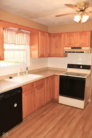 1258 W Country Club Road Crawfordsville IN 47933