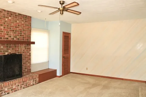 1258 W Country Club Road Crawfordsville IN 47933