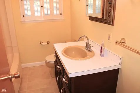 1258 W Country Club Road Crawfordsville IN 47933