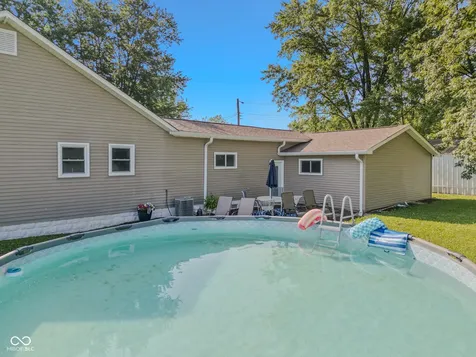 12852 1st Street Columbus IN 47203