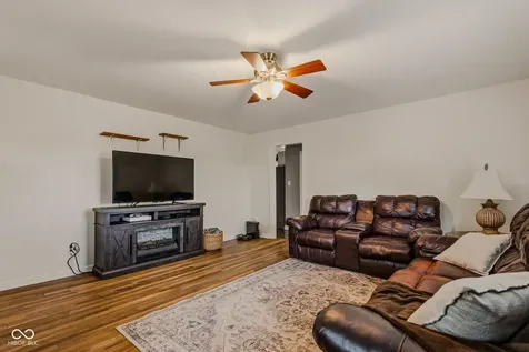 12852 1st Street Columbus IN 47203