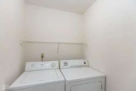 7136 Pluto Drive Indianapolis IN 46241