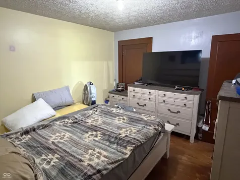 2438 N 500 E Crawfordsville IN 47933