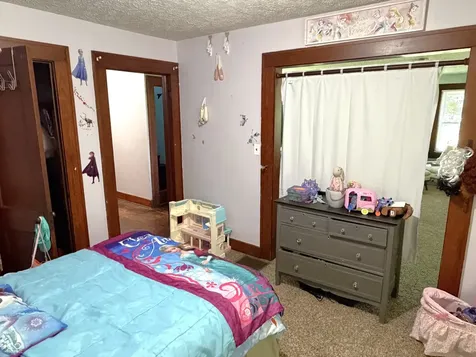 2438 N 500 E Crawfordsville IN 47933