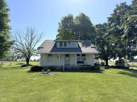 2438 N 500 E Crawfordsville IN 47933