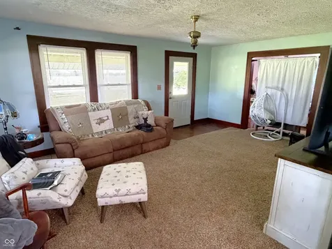 2438 N 500 E Crawfordsville IN 47933