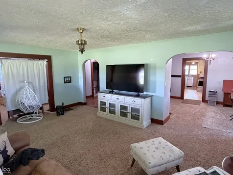 2438 N 500 E Crawfordsville IN 47933