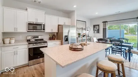 6222 Rhinecliff Drive Whitestown IN 46075