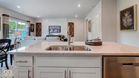 6222 Rhinecliff Drive Whitestown IN 46075