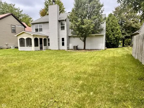 8913 Glass Chimney Lane Fishers IN 46037